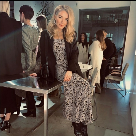 HOST PICK🎉 NWT ZARA Animal Print Maxi Dress 👗 - Picture 6 of 12